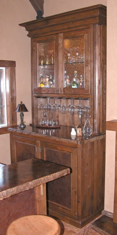 Alder Bar with Corner Pilaster